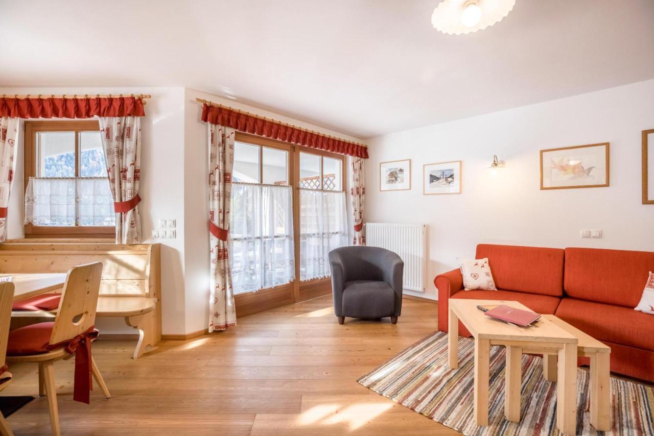 Ciasa Tlara App Alma Apartment Сан Вигилио ди Маребе Екстериор снимка